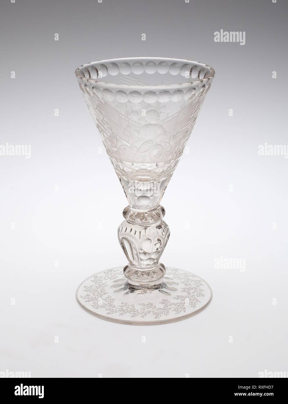 Becher. Deutschland, Potsdam. Datum: 1675-1699. Abmessungen: H 20,3 cm (8 in.). Glas, geblasen, geformt, Rad Schneiden und Gravieren. Herkunft: Potsdam. Museum: Das Chicago Art Institute. Stockfoto