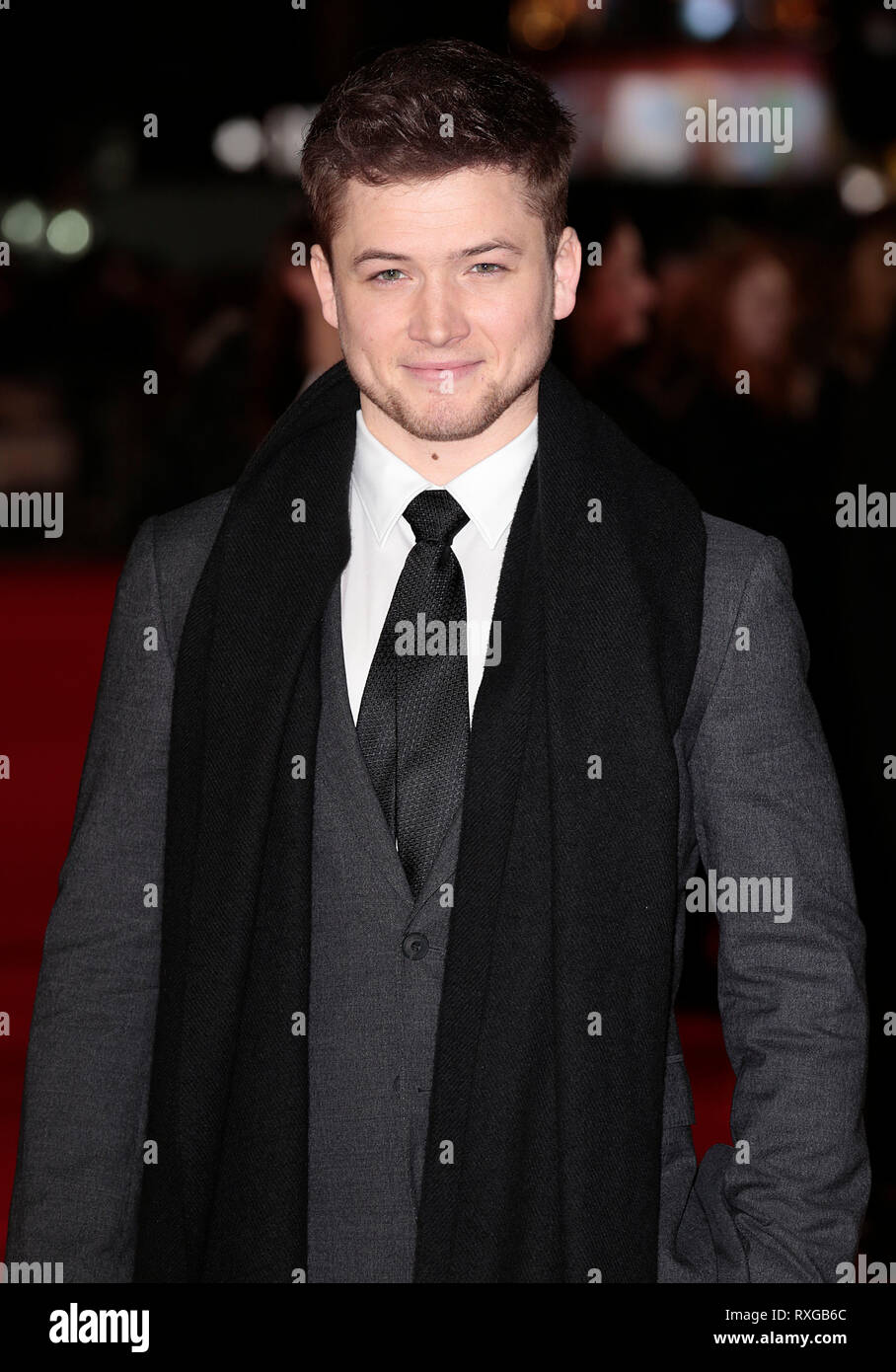 Jan 05, 2015 - London, England, UK-Testament der Jugend UK Premiere Rote Teppich Ankünfte an Empire Leicester Square Foto zeigt: Taron Egerton Stockfoto