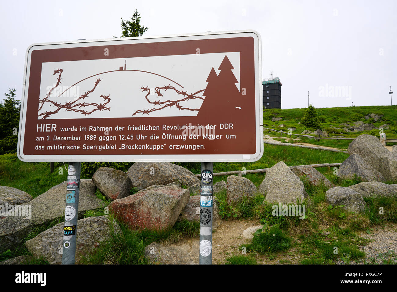 Erinnerung an den Fall der Mauer auf dem Gipfel des Brocken im Nationalpark Harz Stockfoto
