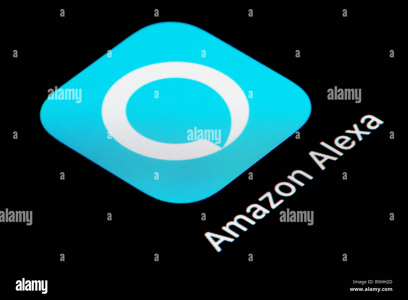 Eine Nahaufnahme des Amazonas Alexa app Symbol, wie auf dem Bildschirm  eines Smartphones (nur redaktionelle Nutzung Stockfotografie - Alamy