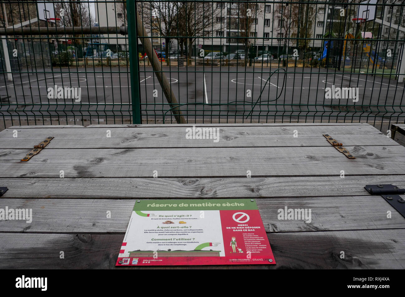 Kompostierbare Materialien Sammelbehältern, Lyon, Frankreich Stockfoto