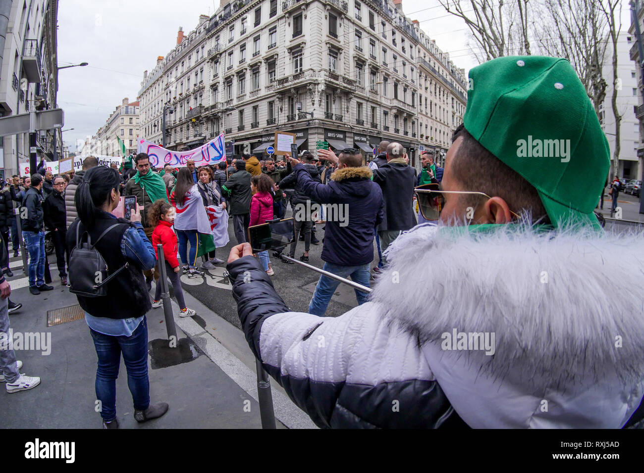 Algerische diaspora Proteste Abdelaziz Bouteflika 5 Kandidatur für den Posten, Lyon, Frankreich Stockfoto