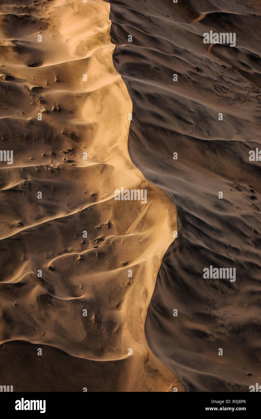 Ein Abstract von Sanddünen über die Sanddünen Namibias. Stockfoto