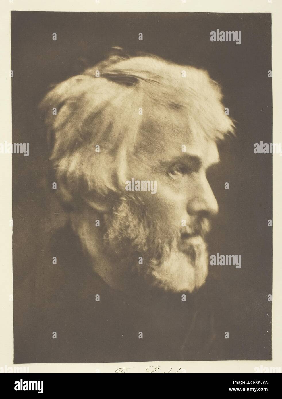 Thomas Carlyle. Julia Margaret Cameron; Englisch, 1815-1879. Datum: 1867. Abmessungen: 24,8 x 18,4 cm (Bild); 45,2 × 36,6 cm (album Seite). Photogravüre, Platte 8 aus dem Album 'Lord Tennyson und seine Freunde" (1893), Ausgabe 138/140. Herkunft: England. Museum: Das Chicago Art Institute. Stockfoto