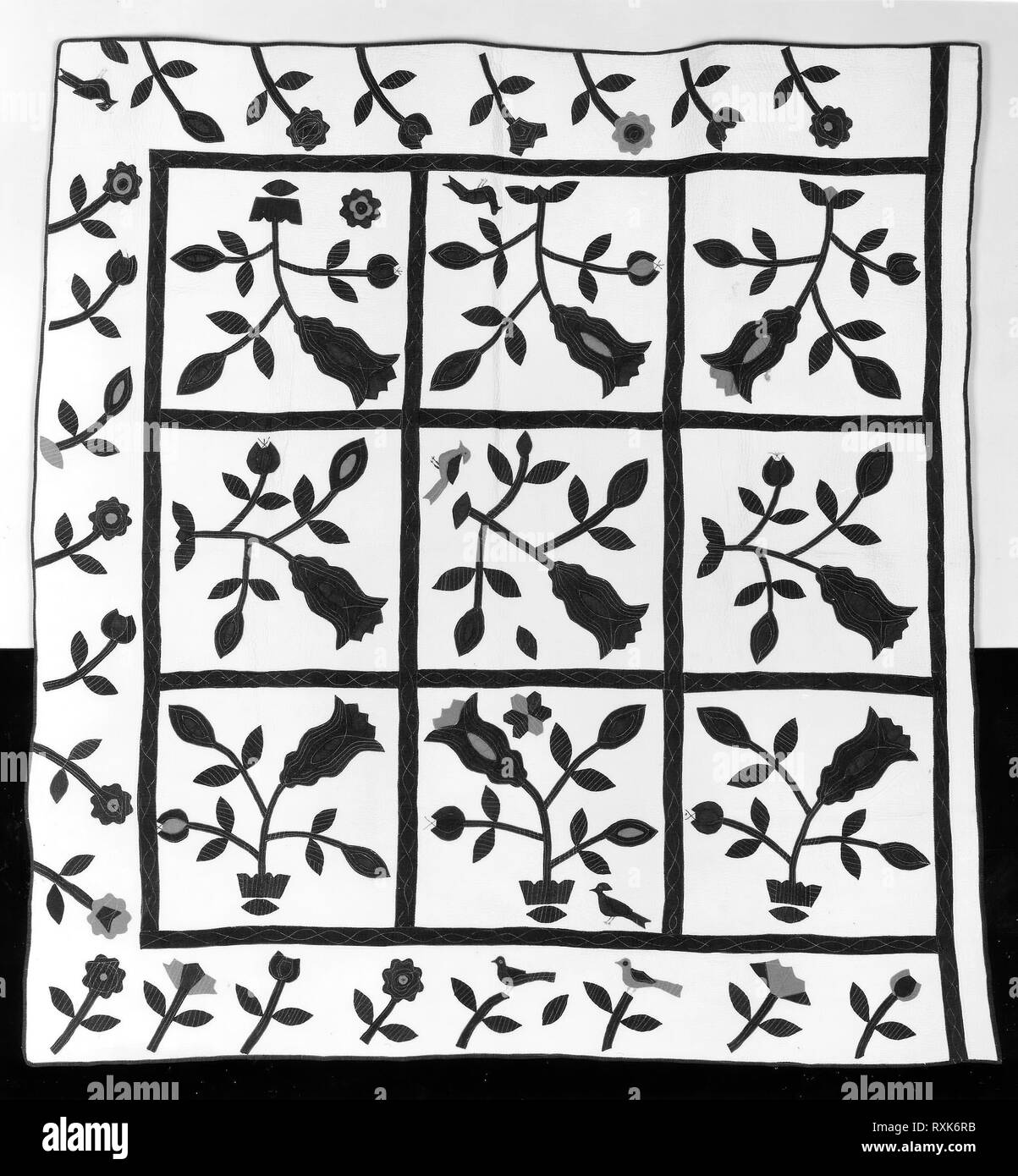 Handtücherwechsel (Pumpkin Blossom Quilt). Möglicherweise durch Frau George F. Gale; Usa, Michigan, Washtenaw County. Datum: 1848-1850. Abmessungen: 197,3 x 213.65 cm (77 5/8 x 84 1/8 in.). Baumwolle, in Leinwandbindung; applizierten; in Satin, Kette bestickt und mit Stichen; Maschine Stich gesteppte; kantig. Herkunft: Michigan. Museum: Das Chicago Art Institute. Stockfoto