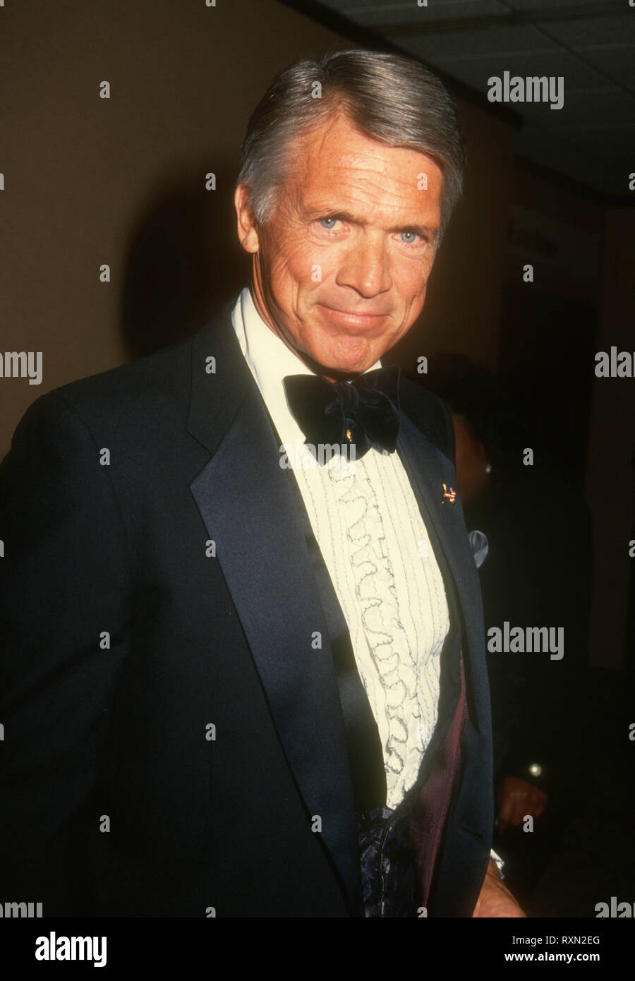 CENTURY CITY, CA - 12. Februar: Schauspieler Chad Everett besucht Veranstaltung am 12 Februar, 1994 im Century Plaza Hotel in Century City, Kalifornien. Foto von Barry King/Alamy Stock Foto Stockfoto