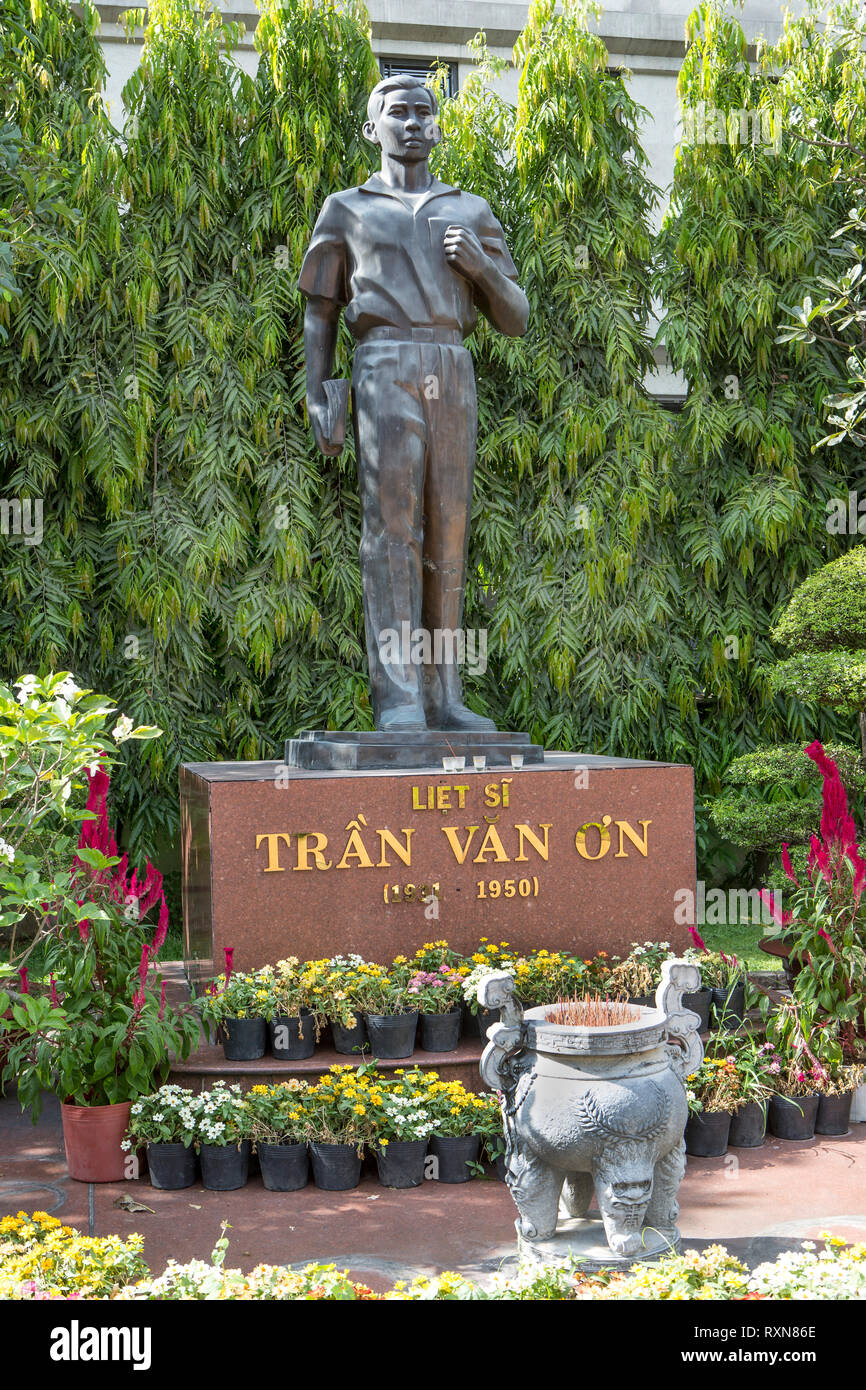 Statue von Tran Van auf, Bach Tung Diep Park, Ho Chi Minh City Stockfoto