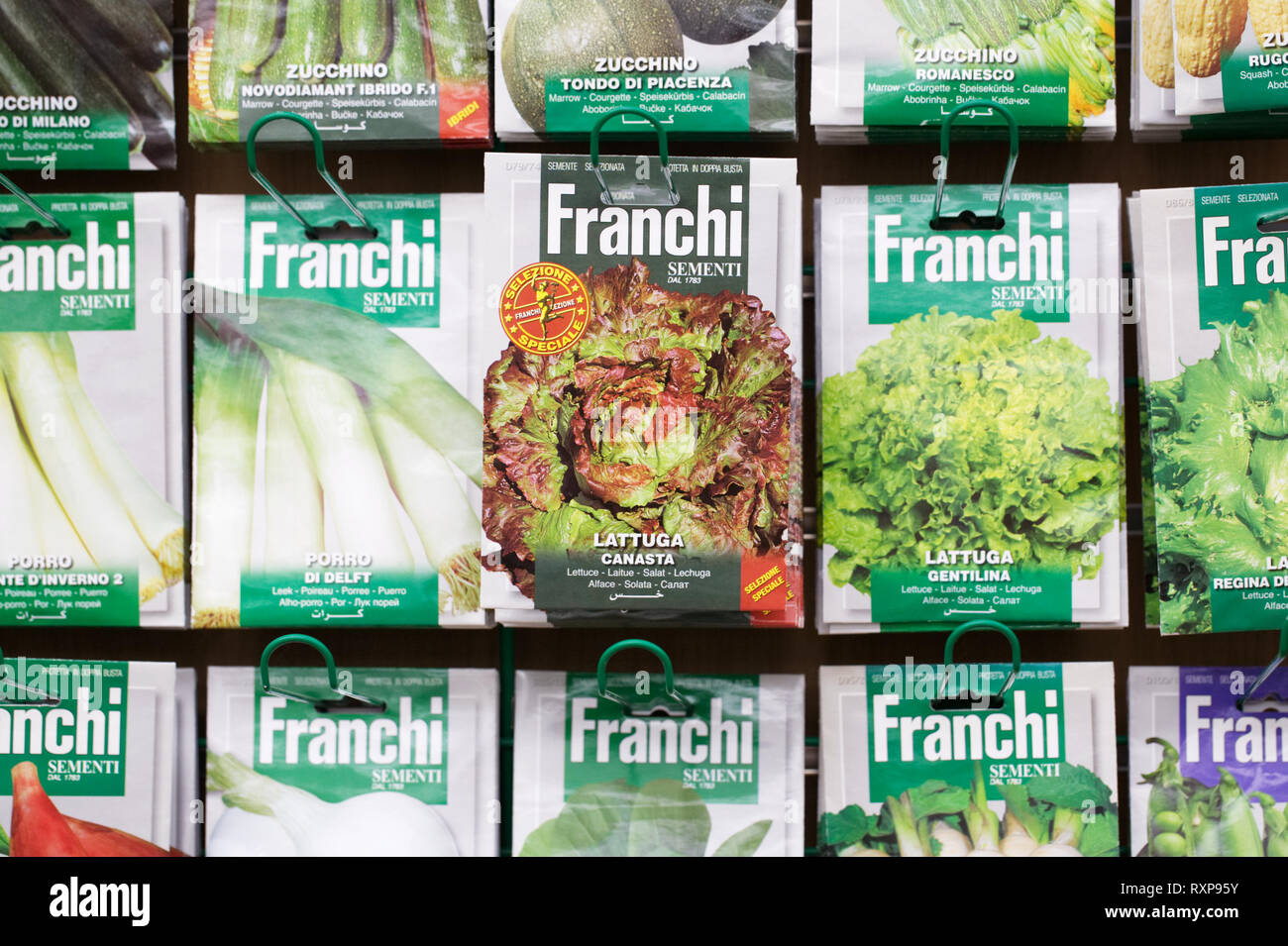 Franchi Saatgut für den Verkauf in einem britischen Garten Center. Stockfoto