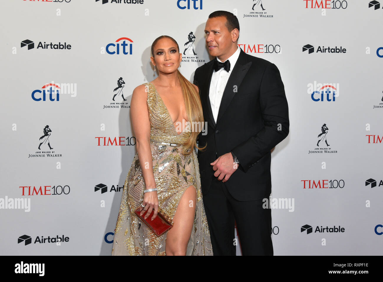 Alex Rodriguez und Jennifer Lopez nehmen an der Zeit 2018 100 Gala bei Jazz at Lincoln Center am 24. April 2018 in New York City. Stockfoto