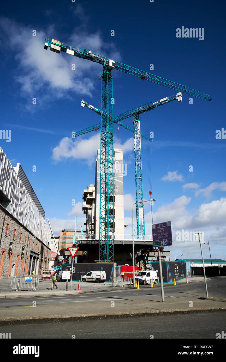 Momentan eine Baustelle auf der EXO Gebäude Dublins höchste Bürogebäude Dublin Irland Europa Stockfoto