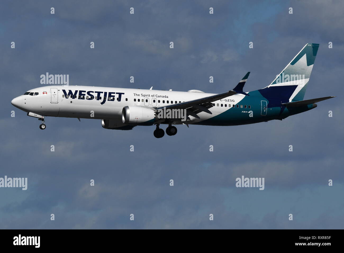 BOEING 737 - max. 8 (C-GZSG) WESTJET AIRLINES Stockfoto