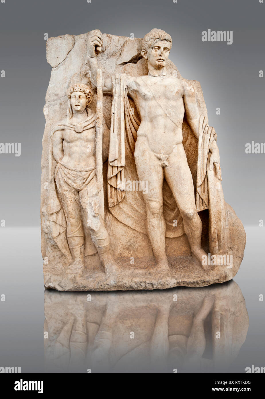 Römische Tempel pumpenöldruck Skulptur des Kaisers Tiberius mit unverlierbaren Barbar zu vanquish Britanica, Afrodisias Museum, Aphrodisias, Türkei Stockfoto