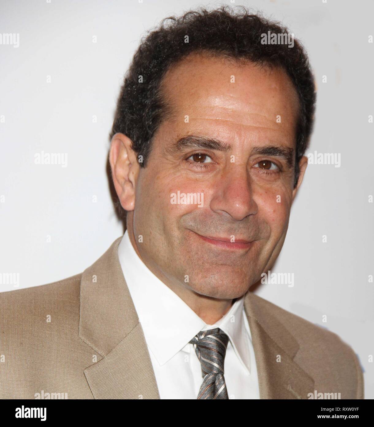 Tony Shalhoub Stockfotos Und Bilder Kaufen Alamy