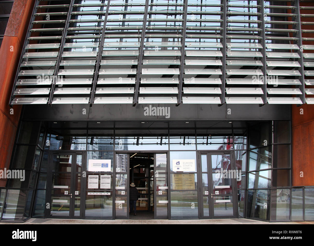 Eingang in die europäische Solidarität Center in Danzig Stockfoto