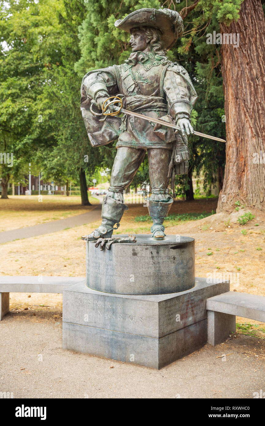 Editorial: Maastricht, Limburg, Niederlande, 29. Juli 2018 - die Statue von d'Artagnan im Stadtpark von Maastricht Stockfoto