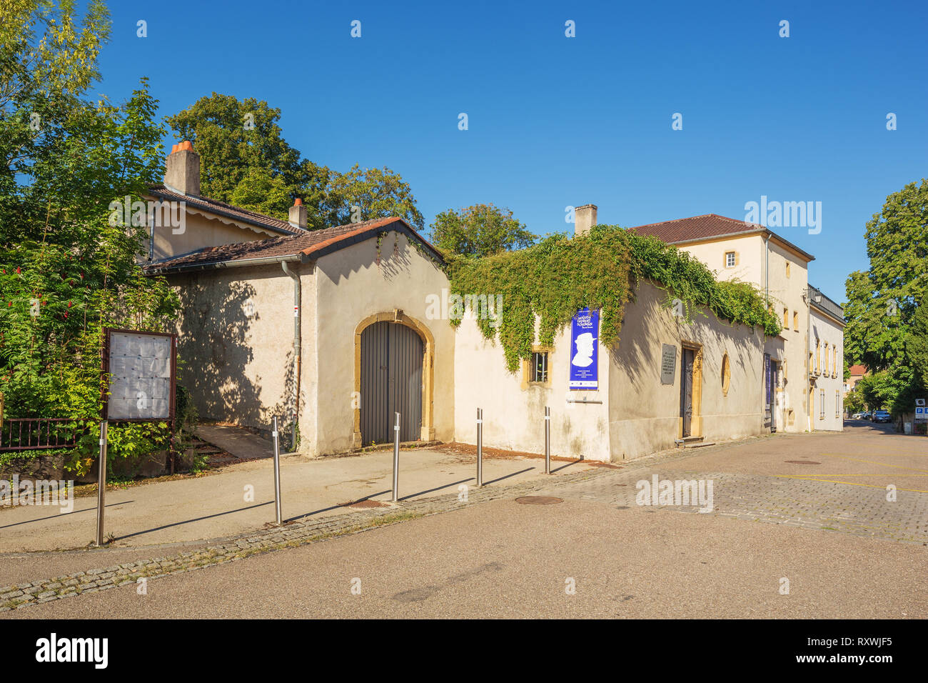 Editorial: SCY-CHAZELLES, Moselle, Frankreich, 26. August 2018 - Street View des Hauses von Robert Schuman in der Nähe von Metz. Stockfoto