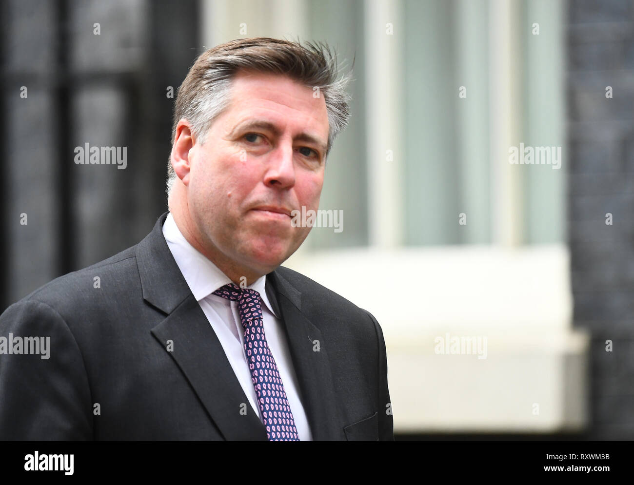 Sir Graham Brady, Vorsitzender des Ausschusses 1922 von Tory Hinterbänkler Blätter 10 Downing Street, London. Stockfoto