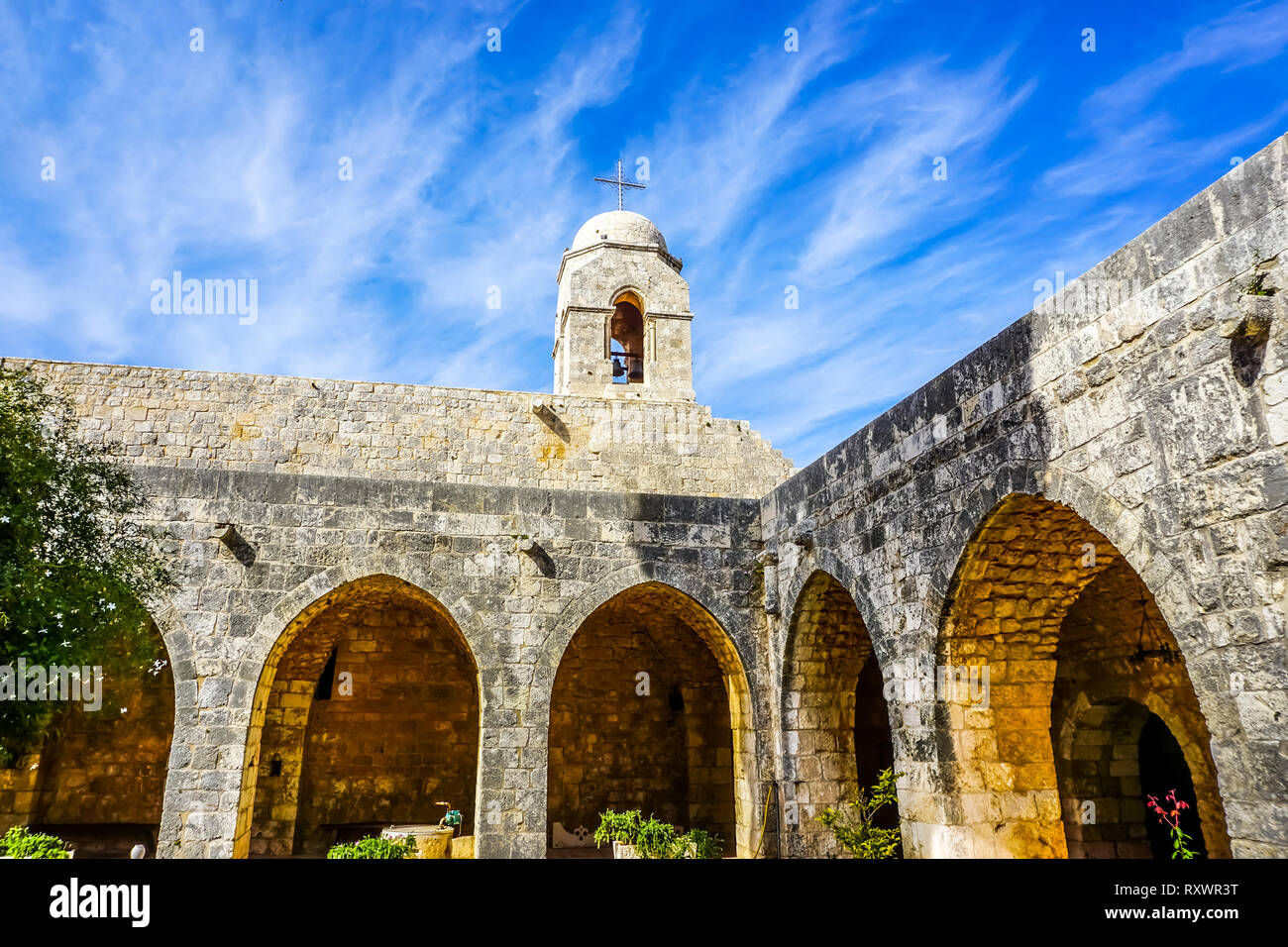 Unsere Liebe Frau von balamand Griechisch-orthodoxen christlichen patriarchalischen Kloster Glockenturm der Kirche Stockfoto