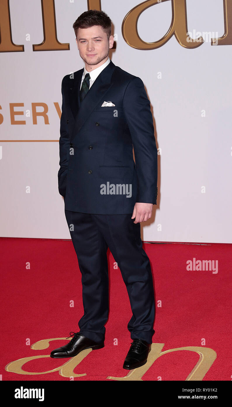 Jan 14, 2015 - London, England, UK-Kingsman: Der Geheimdienst Weltpremiere, Odeon, Leicester Square - VIP-Ankunft Foto zeigt: Taron Egerton Stockfoto