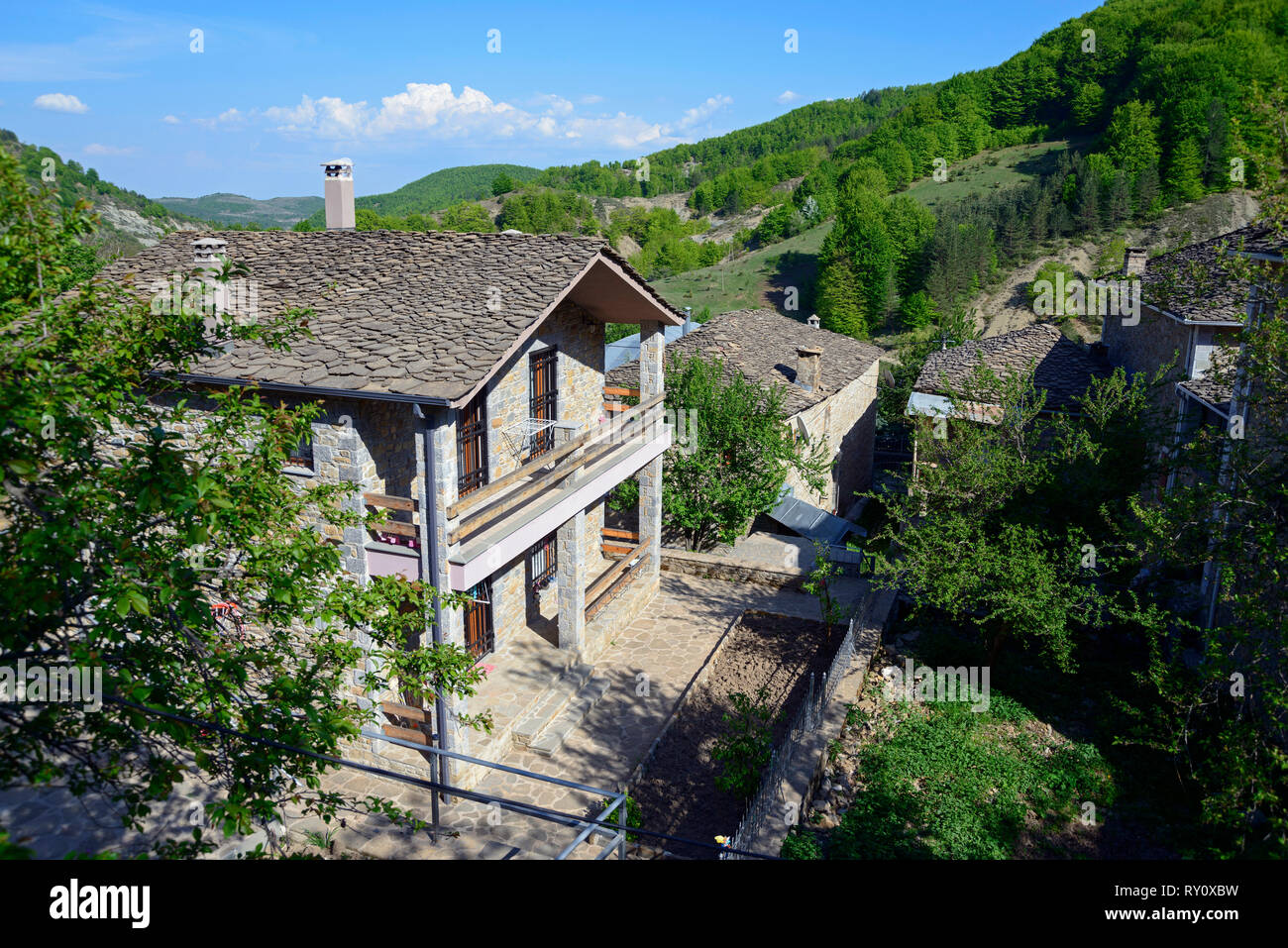 Typisches Haus, Dardha Gramoz, Skigebiet, Berge, Landkreis Korce, Albanien, Korça Stockfoto