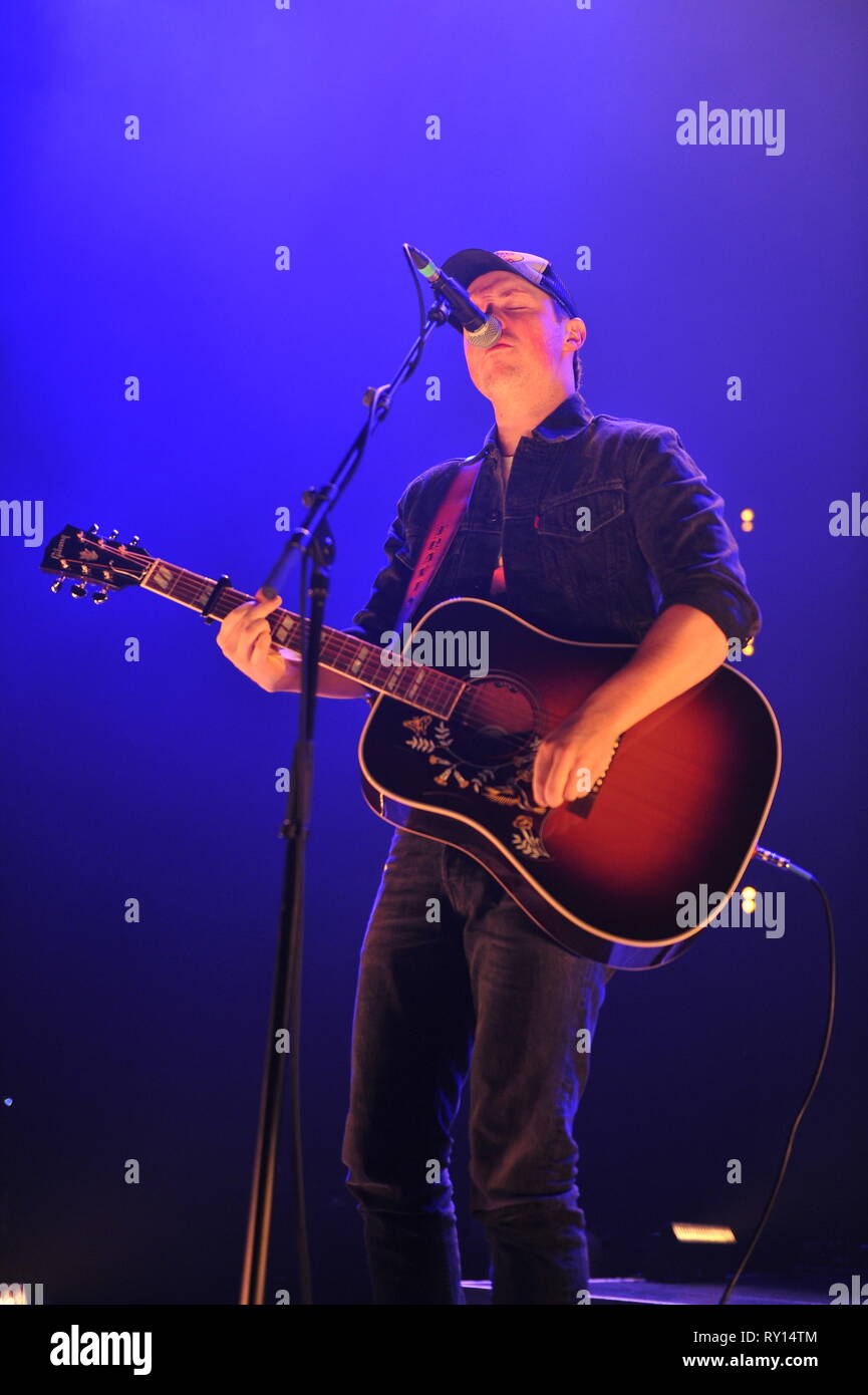 Glasgow, UK. 10 Mär, 2019. Travis Denning führt auf dem Land zu Land Musikfestival auf der Hydro-Arena in Glasgow. Credit: Colin Fisher/Alamy leben Nachrichten Stockfoto