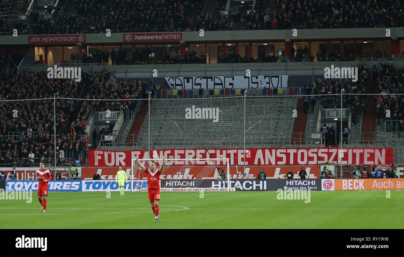 Düsseldorf, Deutschland. 11 Mär, 2019. firo: 11.03.2019, Fußball, 2018/2019, 1.Bundesliga Fortuna Düsseldorf Düsseldorf - Eintracht Frankfurt Fan Proteste gegen Montag Spiele | Verwendung der weltweiten Kredit: dpa/Alamy leben Nachrichten Stockfoto