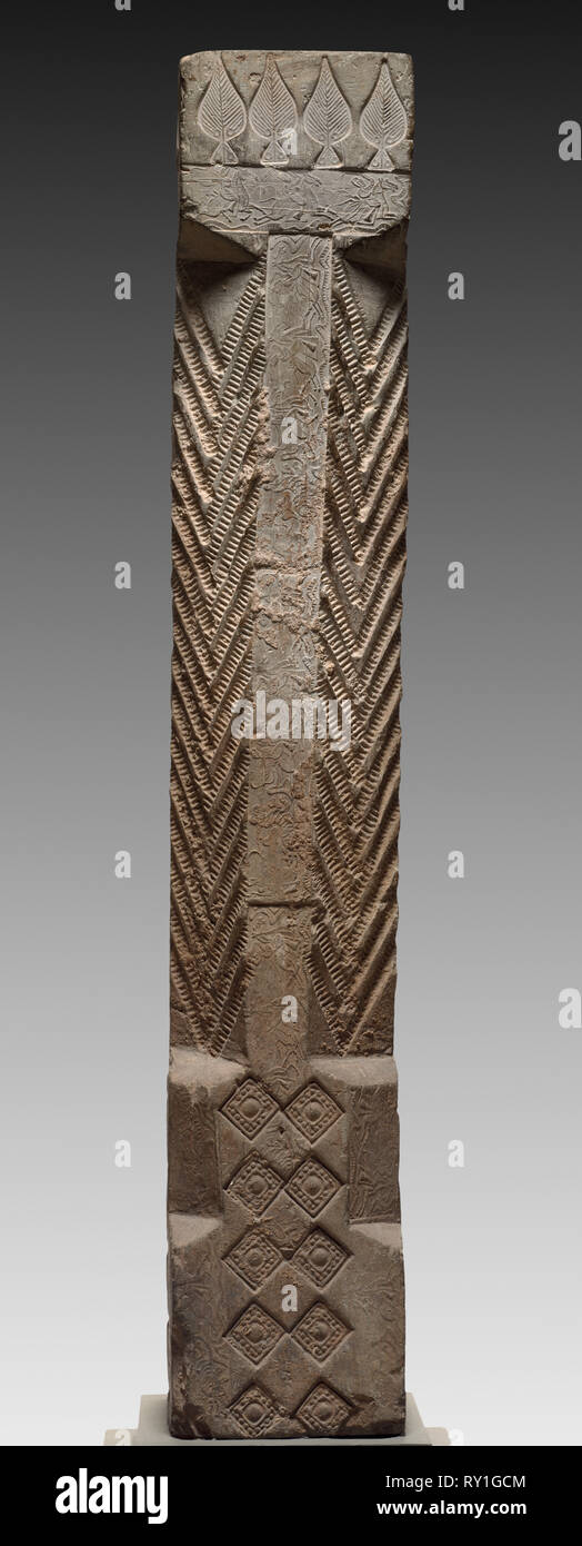 Hohlziegel: Spalte aus Tomb-Chamber Tür, 2. China, Han Dynastie (202 BC-AD 220). Steingut, sterben - gestempelte Erleichterung; gesamt: 112,4 x 19 cm (44 1/4 x 7 1/2 in. Stockfoto