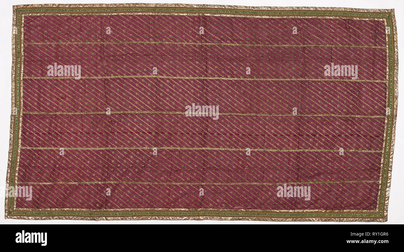 Sari, 1800s - 1900er Jahre. Indien, 19. - 20. Jahrhundert. Tabby, Brokatartige und bestickt; gesamt: 237,5 x 133,4 cm (93 1/2 x 52 1/2 in. Stockfoto