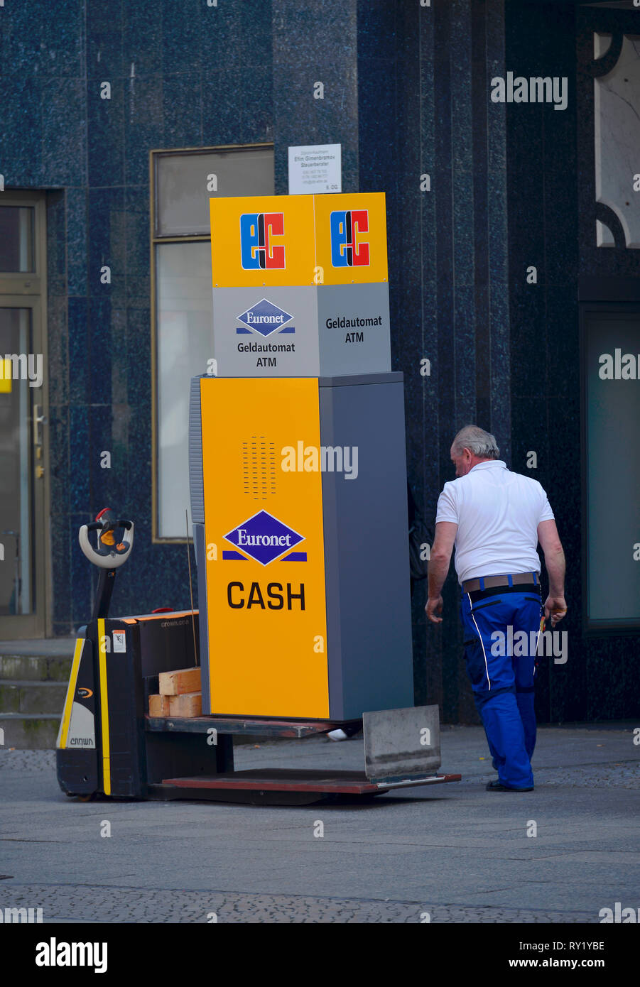 Transport Geldautomat, Kurfürstendamm, Charlottenburg, Berlin, Deutschland Stockfoto