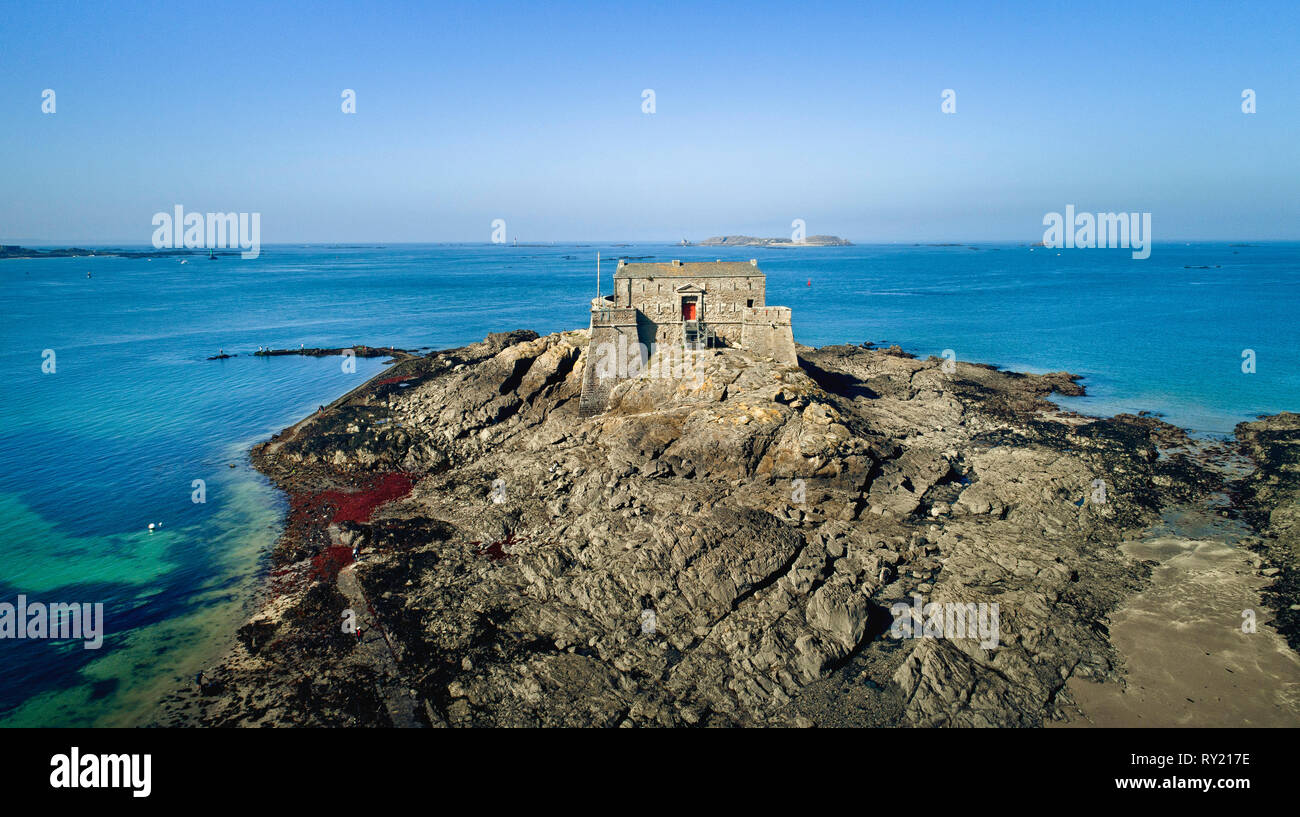 Saint-Malo (Bretagne, Frankreich): Luftaufnahme des 'Petit "tidal Island (Vauban Festung) Stockfoto