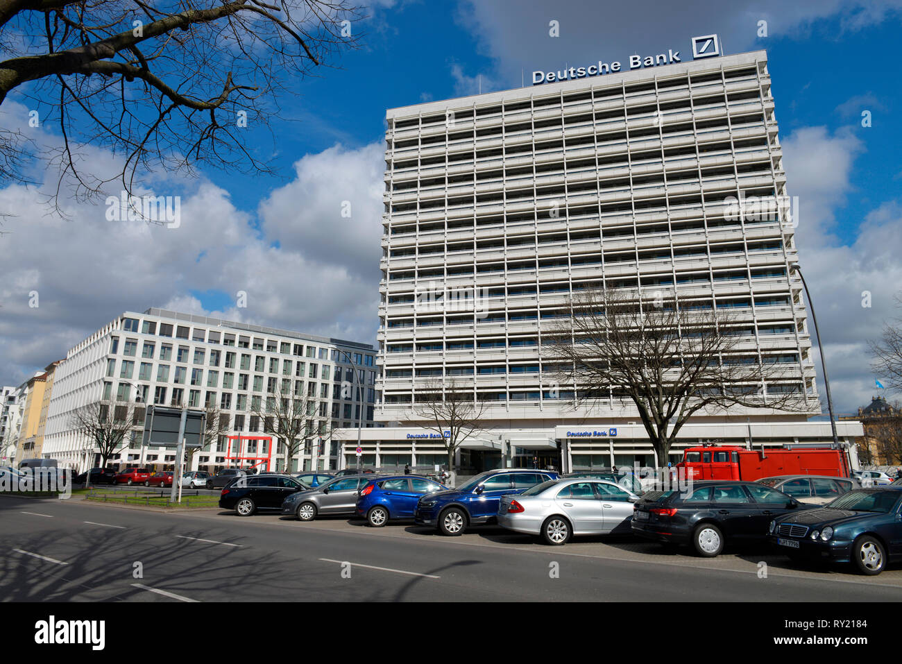 Deutsche Bank Berlin Stockfotos Und Bilder Kaufen Alamy