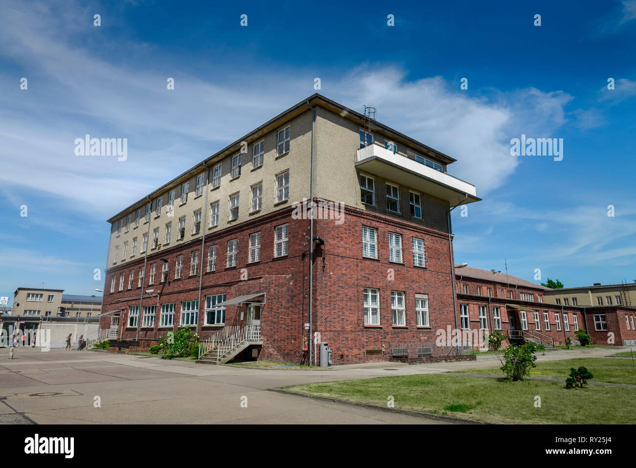 Verwaltungstrakt, Stasi-Gedenkstaette, Genslerstrasse, Hohenschönhausen, Lichtenberg, Berlin, Deutschland Stockfoto