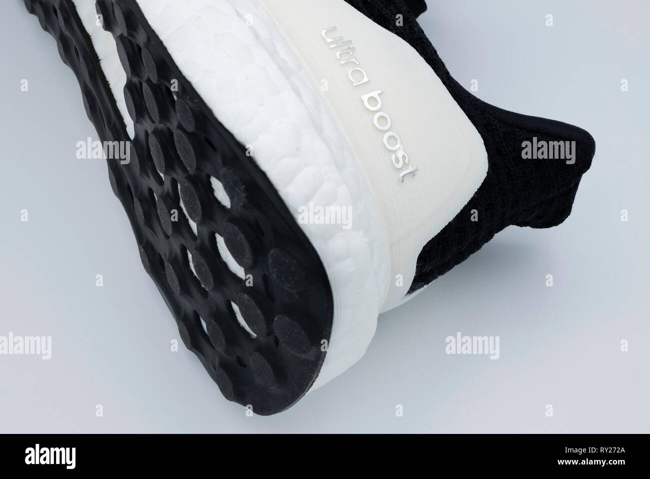 Nahaufnahme von Adidas Ultra Boost Zwischensohle Stockfoto