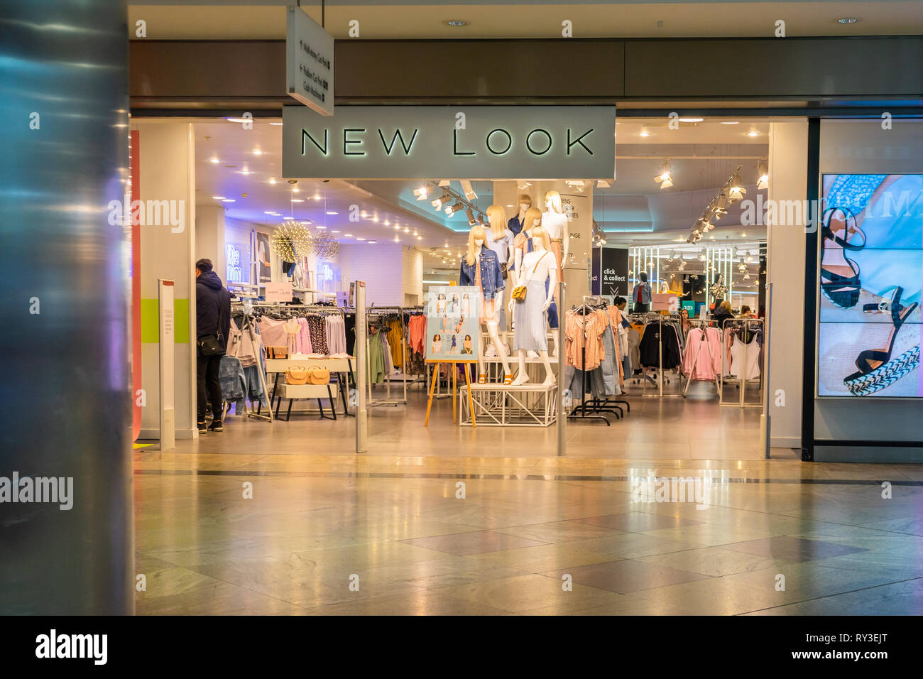 Neuer Look shop Eingang innen Westquay Shopping Centre in Southampton, England, Großbritannien Stockfoto