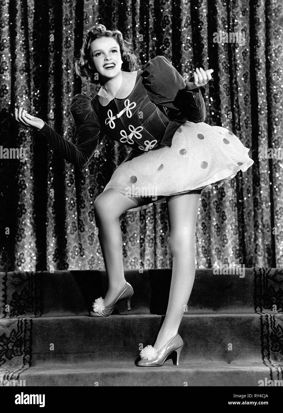 JUDY GARLAND, ZIEGFELD GIRL, 1941 Stockfoto