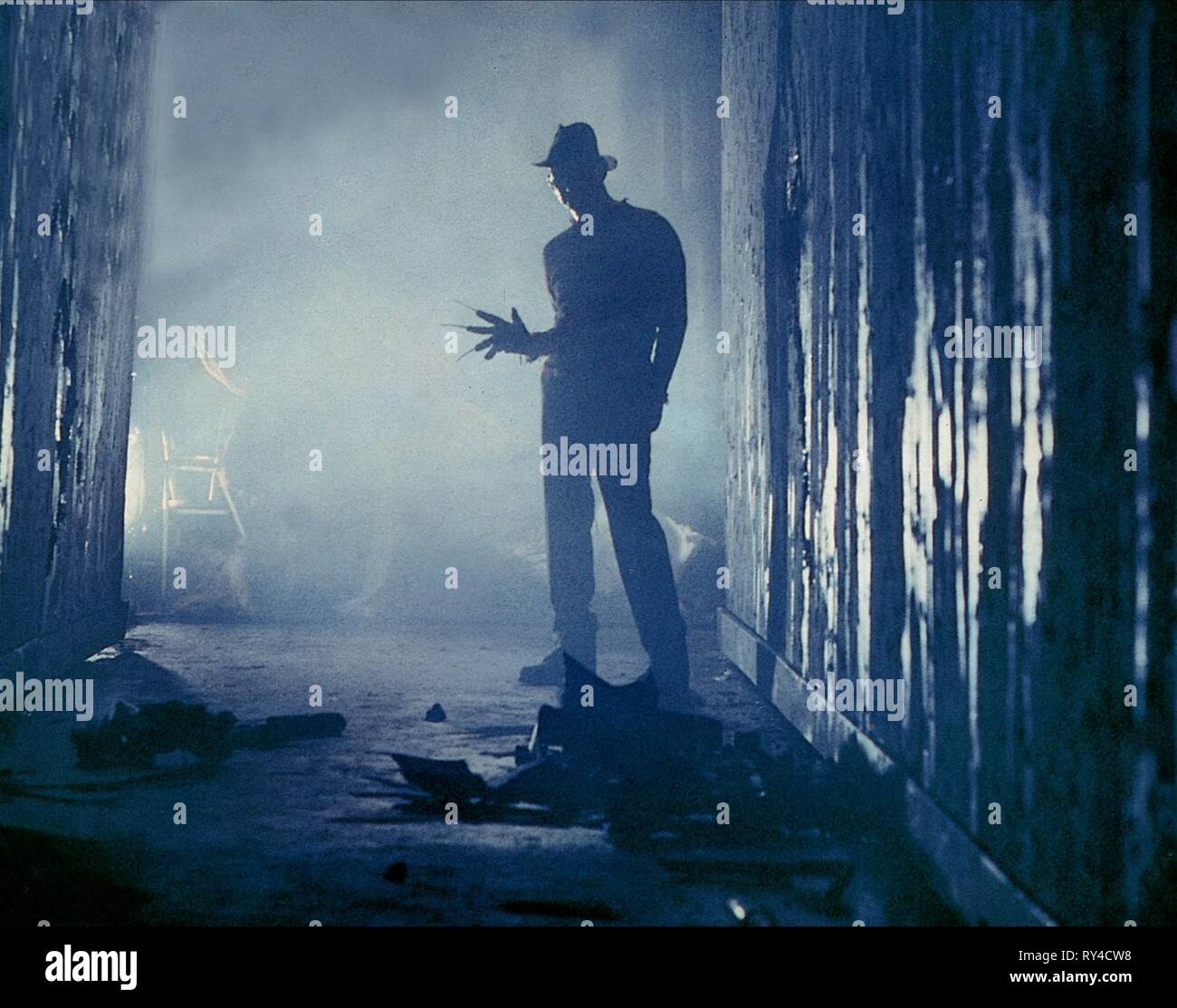 Ein Albtraum Auf Der Ulmenstrasse Stockfotos Und Bilder Kaufen Alamy