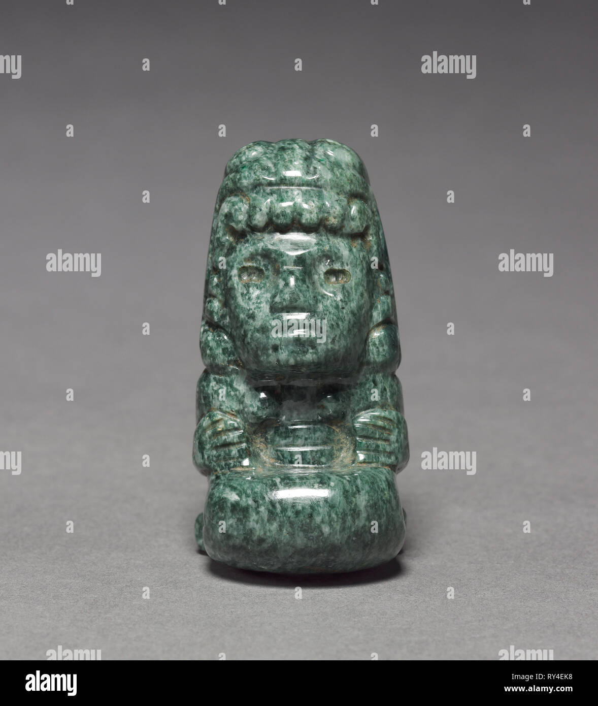Weibliche Figur, 1325-1519. Zentrale Mexiko, Azteken, Post-Classic Zeitraum. Jadeit; insgesamt: 6.6 x 3.4 x 4.2 cm (2 5/8 x 1 5/16 x 1 5/8 in Stockfoto
