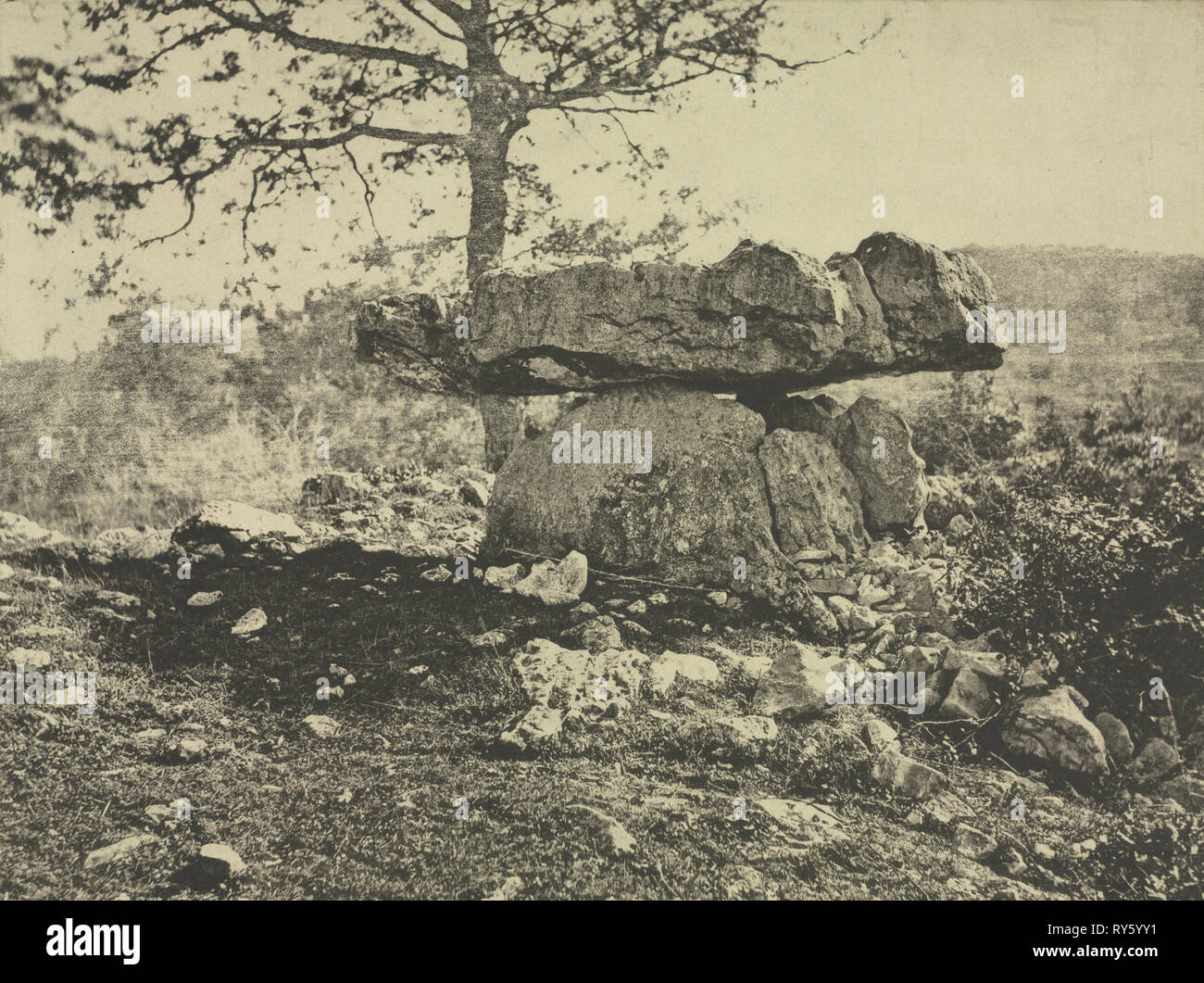 Dolmen, Cap Del Puetch, Ariège, Frankreich, C. 1865-1869. Arthur A. Taylor (Französisch, 1873). G. in Arosa et Cie-Prozess Drucken aus gewachstem Papier negativ; Bild: 33,1 x 24,7 cm (13 1/16 x 9 3/4 in.); verfilzt: 45,7 x 55,9 cm (18 x 22 Zoll Stockfoto