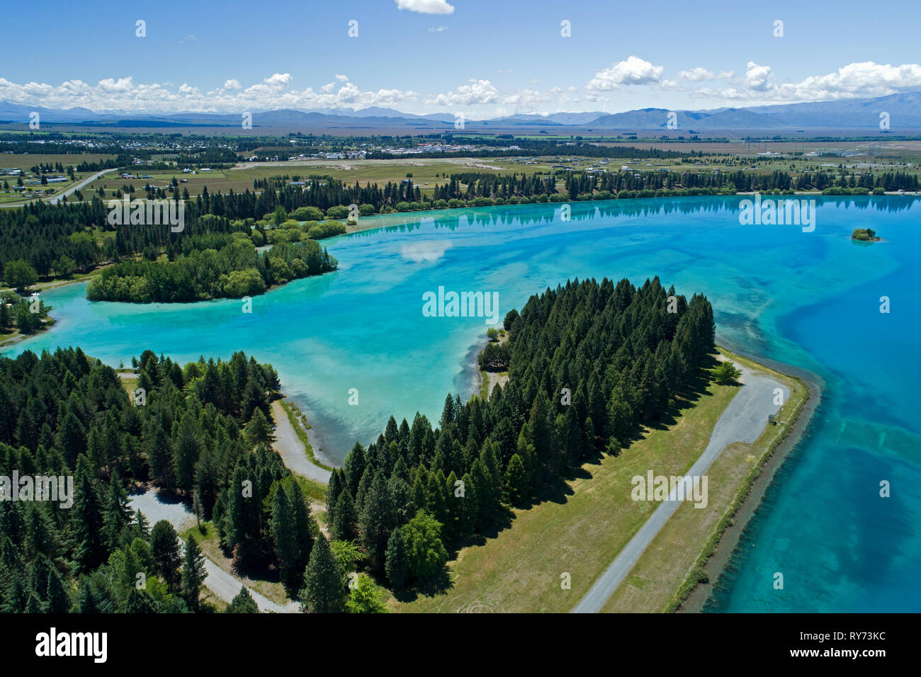 Lake Ruataniwha und Twizel, Mackenzie Country, Südinsel, Neuseeland - Luftbild Stockfoto