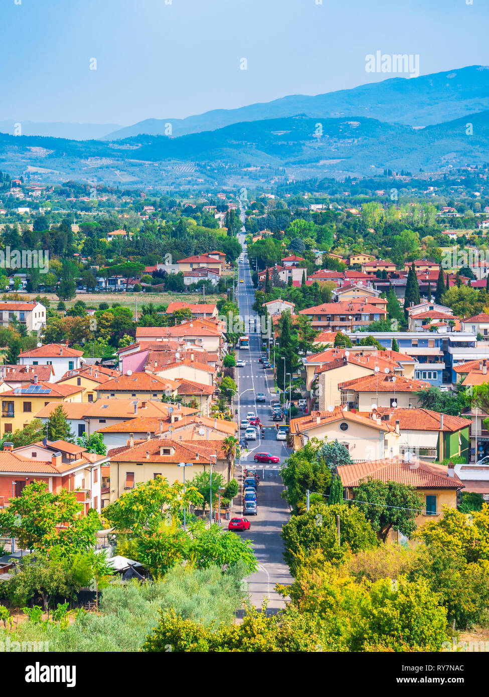 Toskana Dorf und Häuser auf dem Land Stockfotografie Alamy