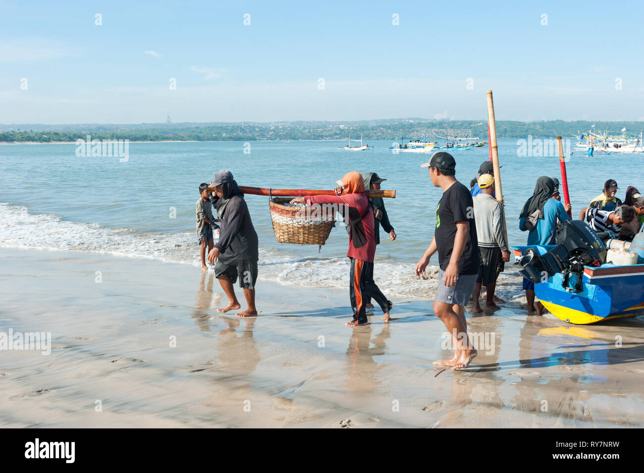 Bali Indonesien Apr 5, 2016: Morgen Szene der täglichen Aktivitäten an der Jimbaran Dorf abgebildet auf Apr 5, in Bali, Indonesien 2016. Jimbaran Dorf ist Amon Stockfoto