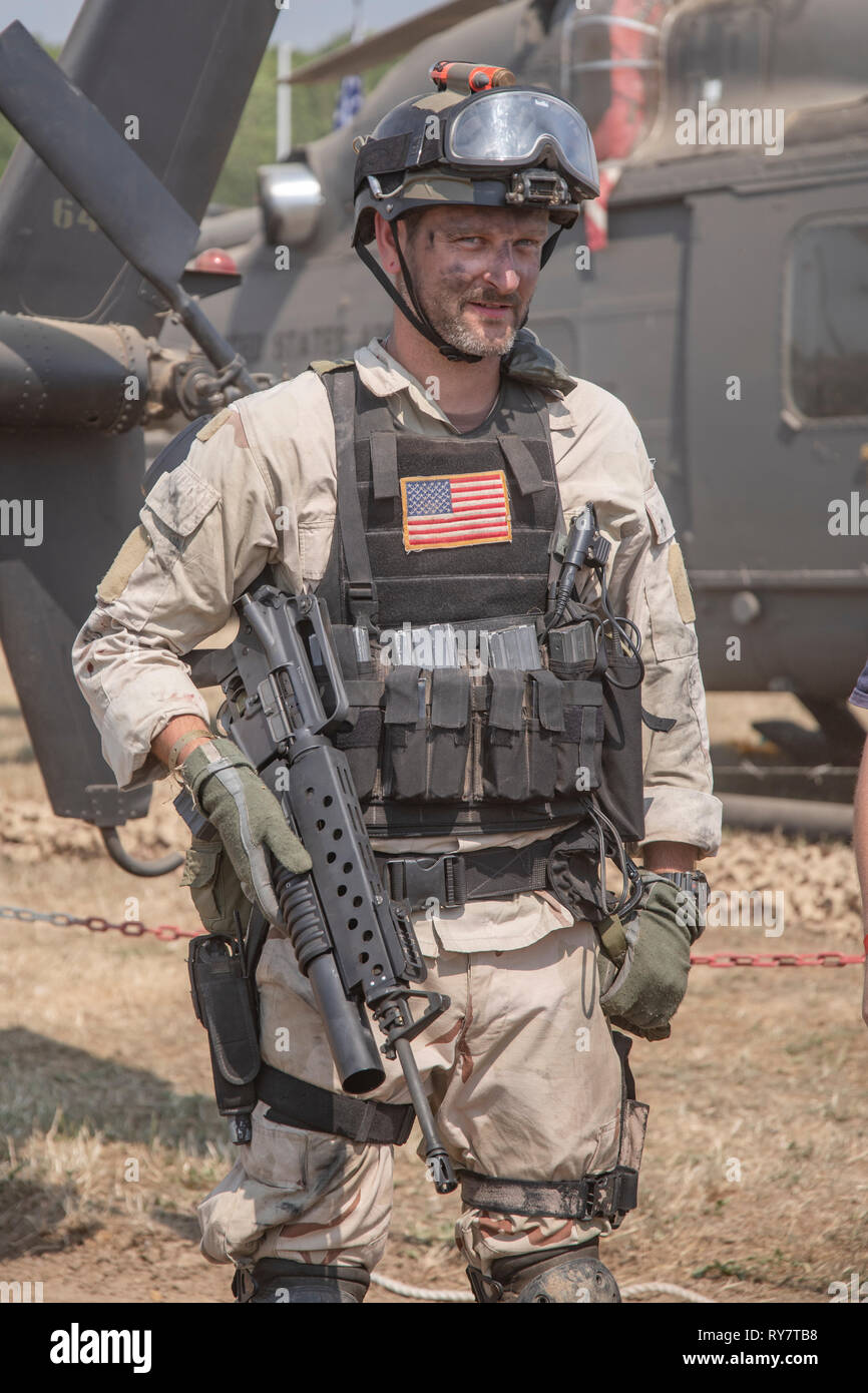 Der Krieg und Frieden Revival Show im Hop Farm Paddock 