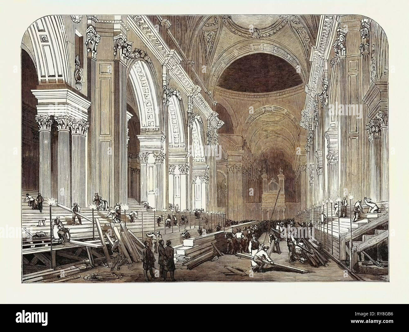 Vorbereitung in der St. Paul's Kathedrale, für die Beerdigung des Herzogs: das Kirchenschiff, durch Gaslicht, 1852 Stockfoto