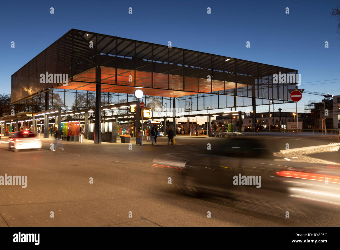 Böblinger Busbahnhof Stockfoto