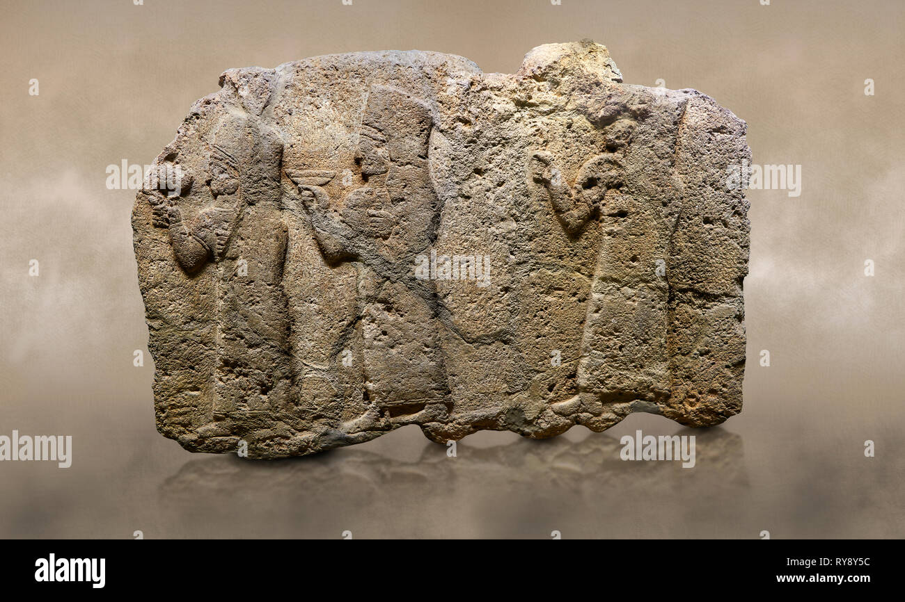 Foto der Hethiter monumentale Relief modellierten orthostat stone Panel von eine Prozession. Kalkstein, Karkamıs, (Kargamıs), Karkemisch (Karkemish), 900 - 700 Stockfoto