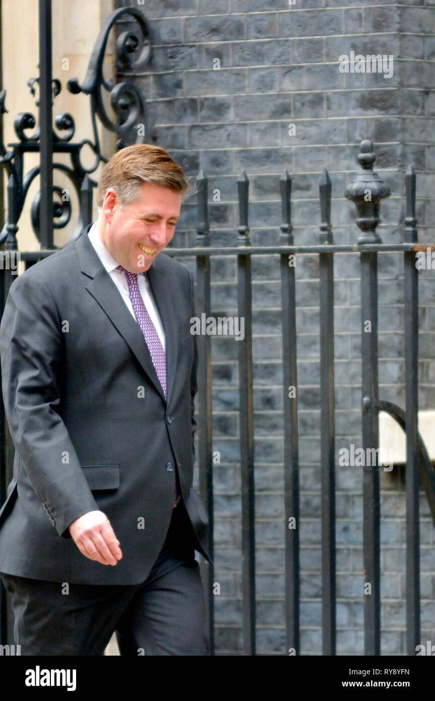 Sir Graham Brady MP (Con: Altrincham und Verkauf West) und Vorsitzender des Ausschusses 1922, 10 Downing Street 11. März 2019 Stockfoto