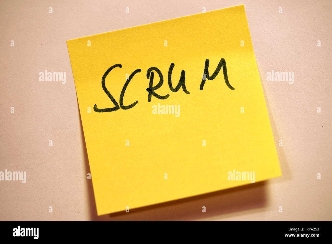 Gelbe Haftnotizen Scrum Agile Stockfoto
