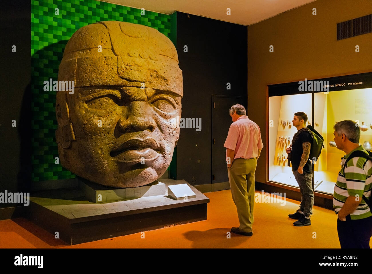 Kolossale Olmec Head entdeckt in San Lorenzo, Mexiko. Dies ist eine Kopie der ursprünglichen, wiegt rund 20 Tonnen. American Museum of Natural Histo Stockfoto