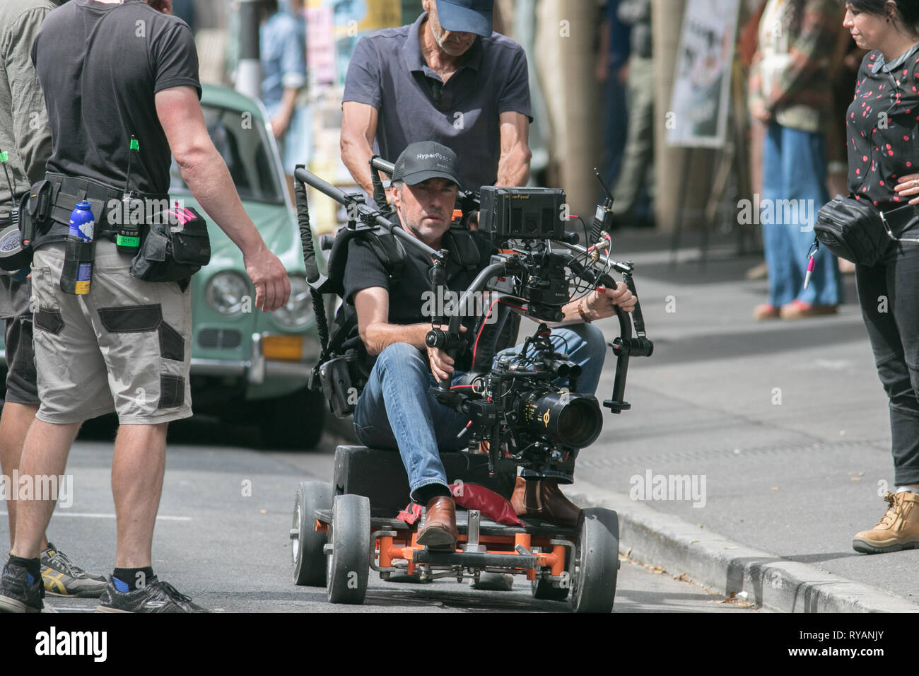 Adelaide, Australien. 13 Mär, 2019. Film Crew am Filmset von "Flucht aus Pretoria in Adelaide gefilmt. Der Film basiert auf einem Buch von Tim Jenkin und ist während der Zeit der Apartheid in Kapstadt, Südafrika über zwei weiße Südafrikaner, Tim Jenkin und Stephen Lee, der im Jahr 1978 zur Herstellung und Verteilung von Anti-apartheid messagest: Amer ghazzal/Alamy Live Nachrichten gefangen wurden Stockfoto