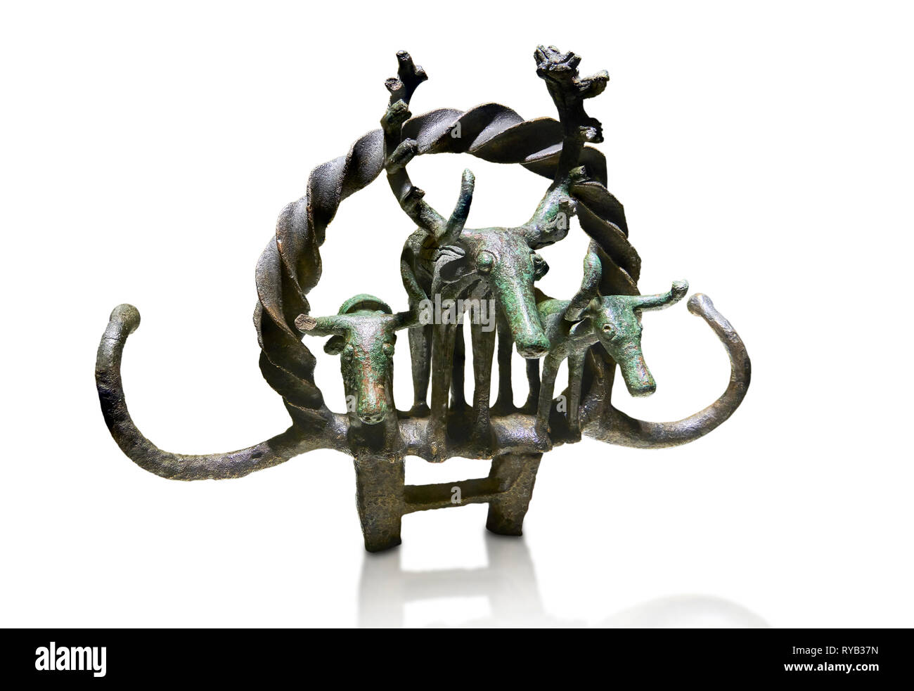 Bronzezeit Hattiergemeinschaft zeremoniellen Standard bekannt als un-Festplatten' aus Bronzezeit Grab BM (2500 v. Chr. bis 2250 v. Chr.), möglicherweise ein königliches Grab - alacahoyuk - Museu Stockfoto